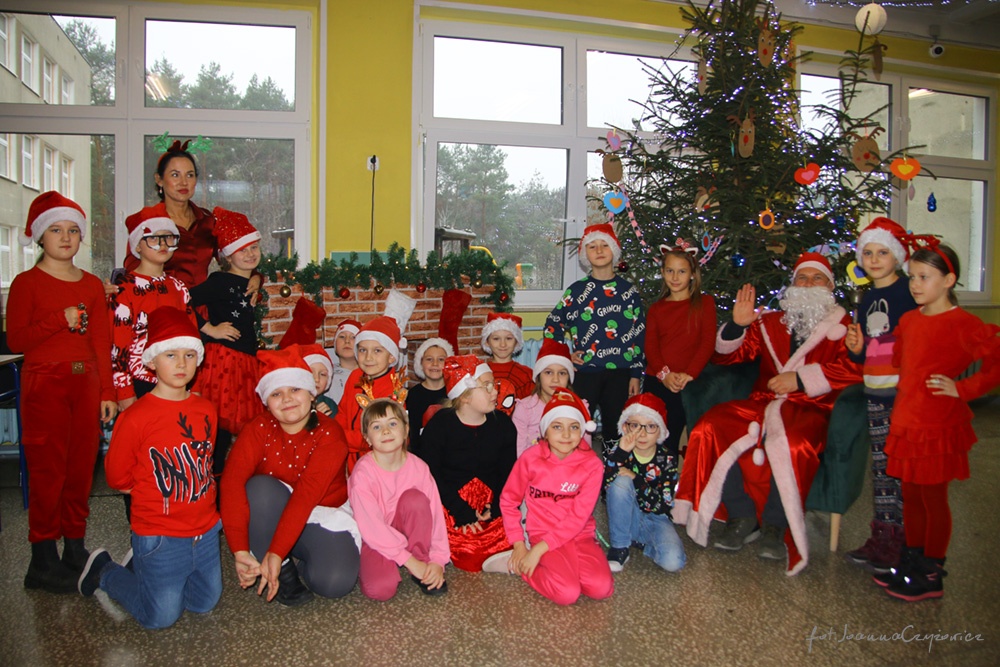 Odnośnik: https://cloud-f.edupage.org/cloud/eduresized_IMG_0188.jpg?z%3AzaiSgzhLabMJqvoLx9L240ZgxQvPA7j3mzQf4BTK32Wv%2BD54VW2KShzTNmeKQ6BvNxh87Q0bwuq9FgA2zvsxPA%3D%3D