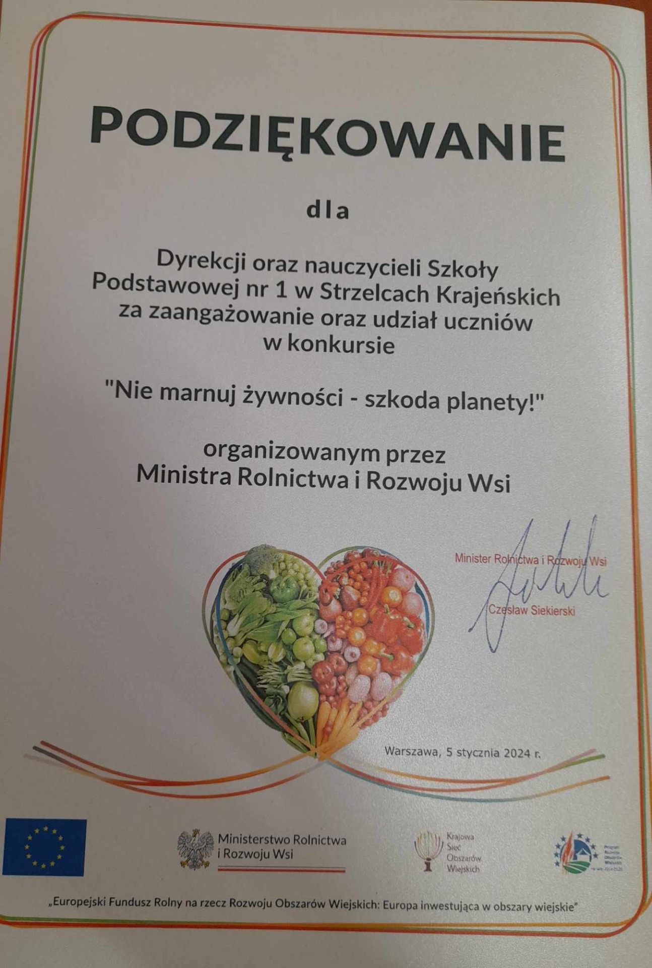Wręczenie dyplomów konkursu "Nie marnuj żywności - szkoda planety!" - Obrazek 1