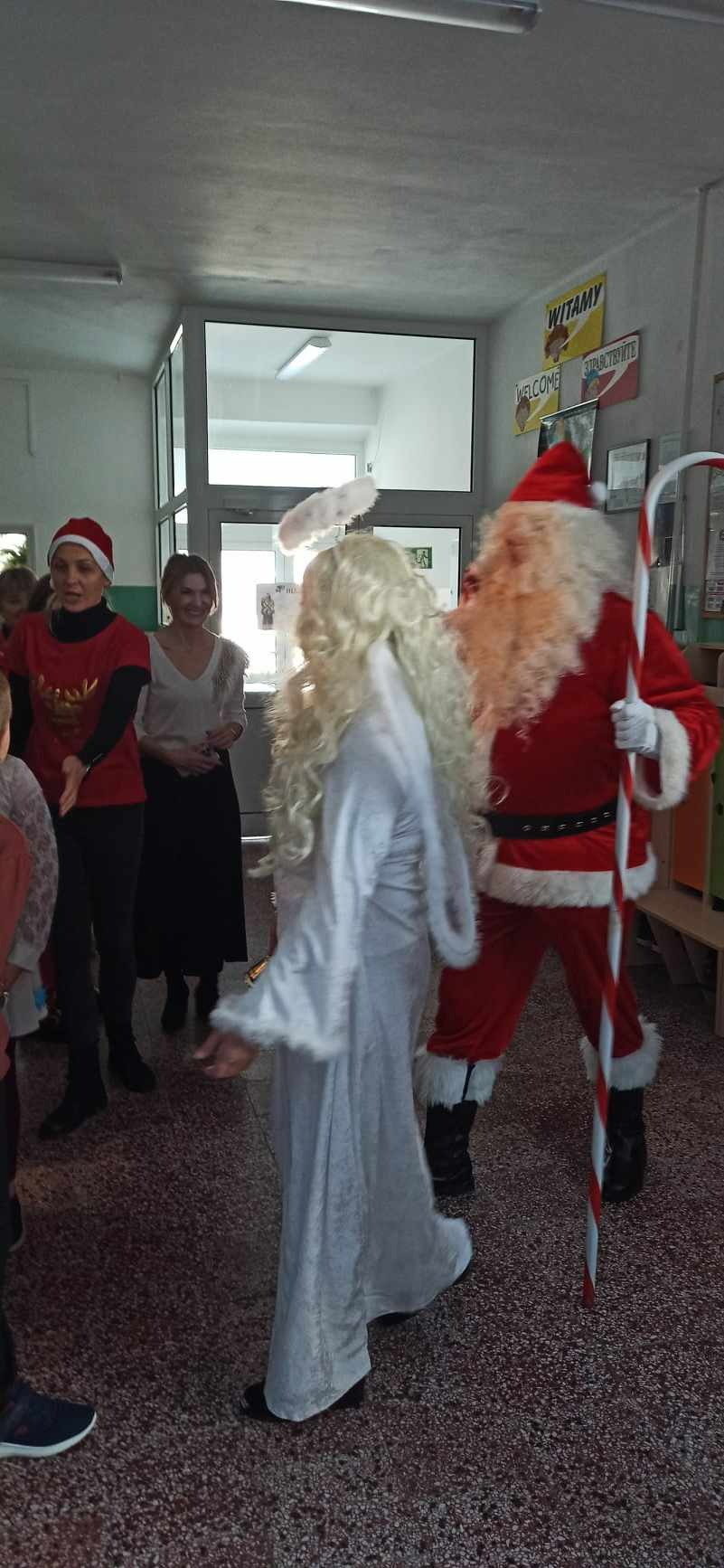 Wizyta Świętego Mikołaja w naszej szkole - Obrazek 5