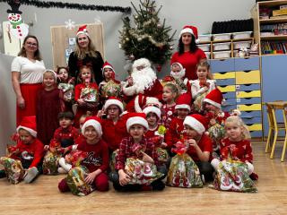 Wizyta Świętego Mikołaja w grupie ,, Misiów".