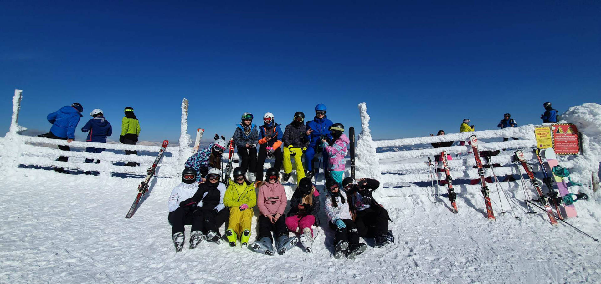 Pozdrav z lyžiarského výcviku - Obrázok 1