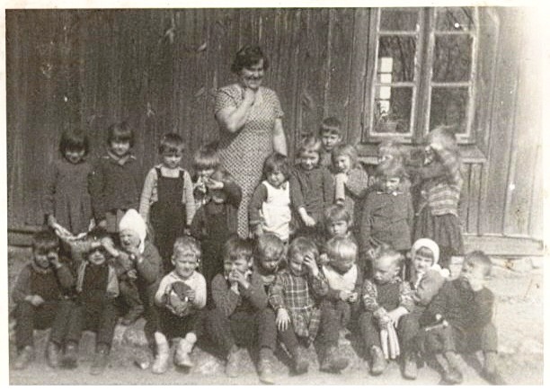 Przedszkole w baraku u J. Rejnowicza