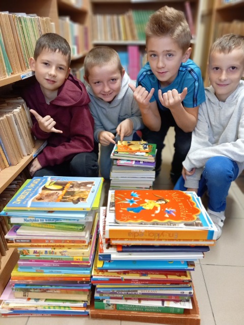 Książka z której wyrosłeś - Podaruj książkę bibliotece szkolnej-  podsumowanie piątej edycji akcji - Obrazek 5