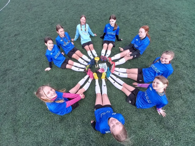 Powiatowe Igrzyska Dzieci w Piłce Nożnej Dziewcząt - Obrazek 3