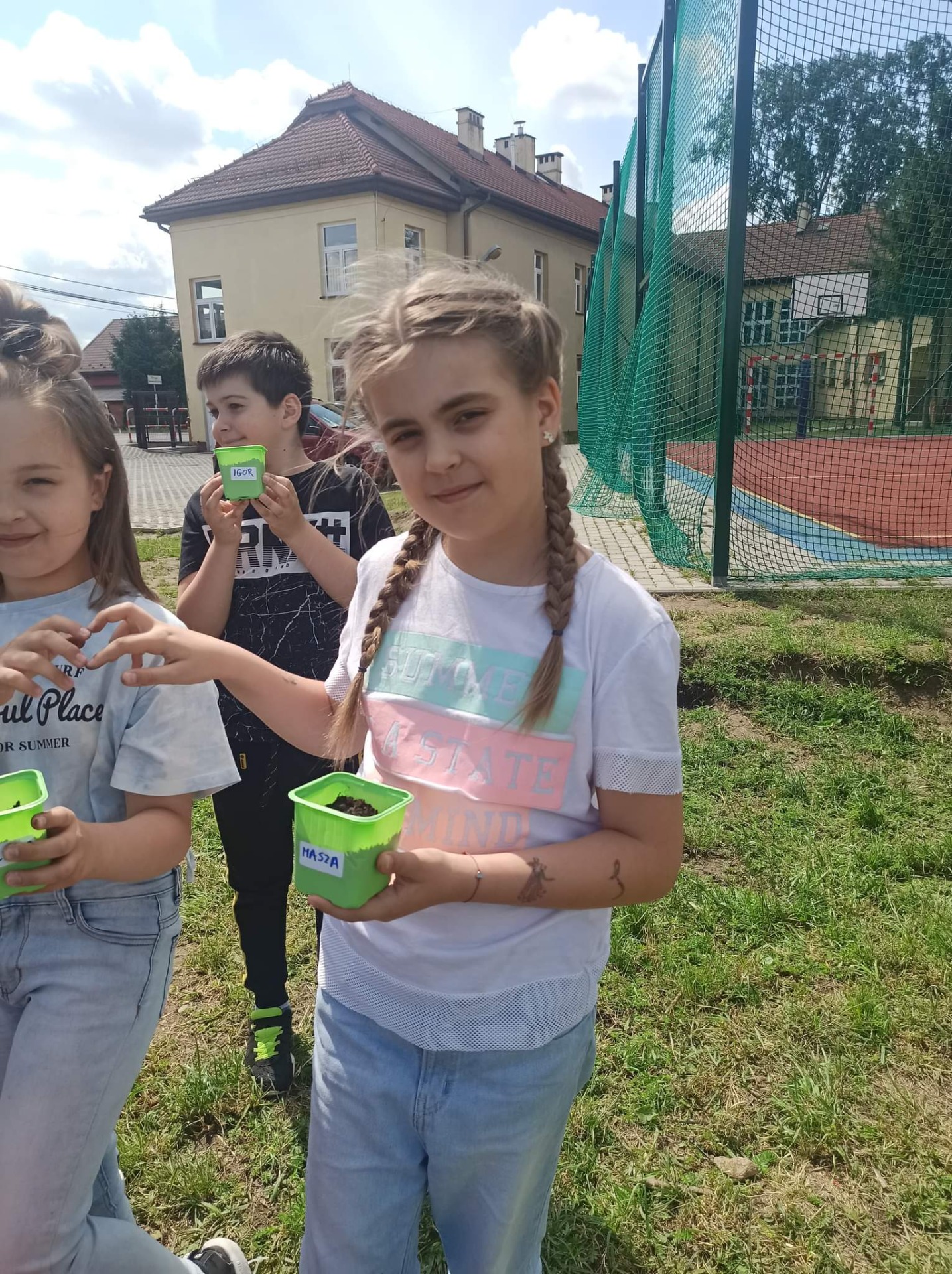 Uczniowie z klasy 3 wzięli udział w ogólnopolskiej akcji edukacyjnej #ZDROWOROSNA🌱🌿 - Obrazek 5