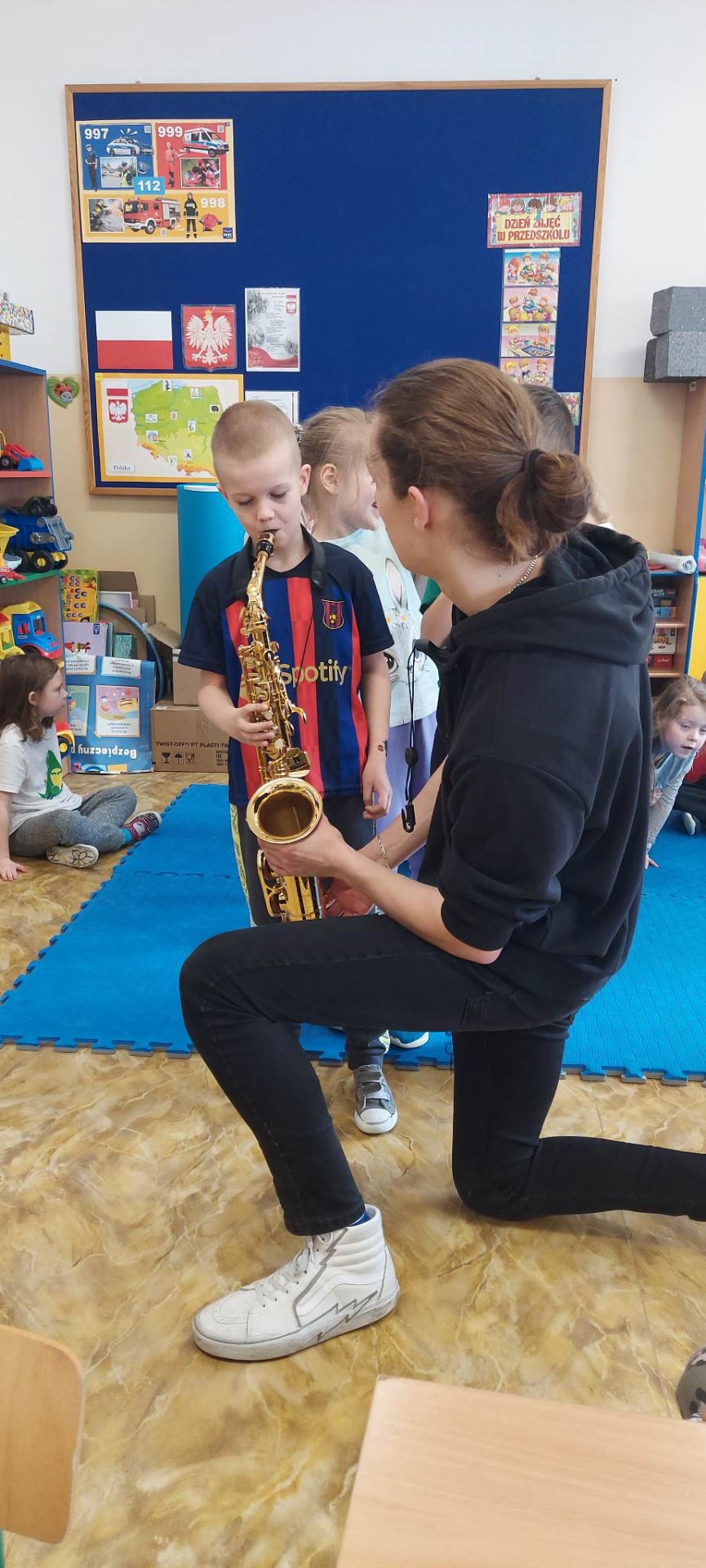 Lekcja gry na saksofonie w klasie 0b - Obrazek 5